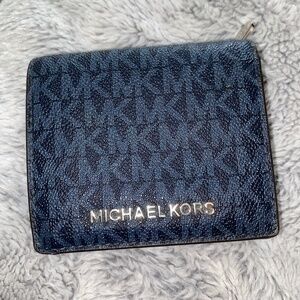 Bi-fold Michael Kors Wallet